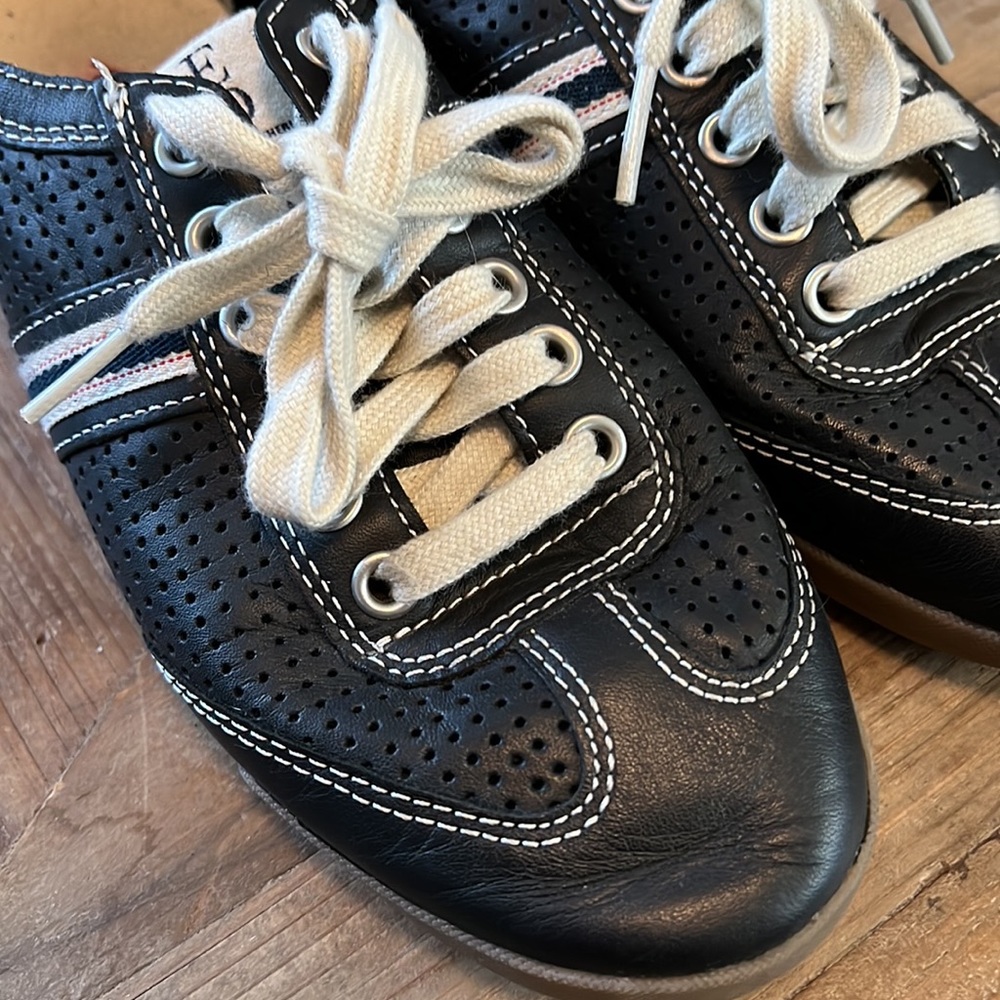 Ellen Degenerous Escondido sneakers. 7 - Picture 3 of 6